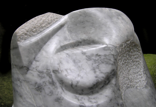 MESMERIZING - 1994 - Carrara marble - 35:25:25 cm