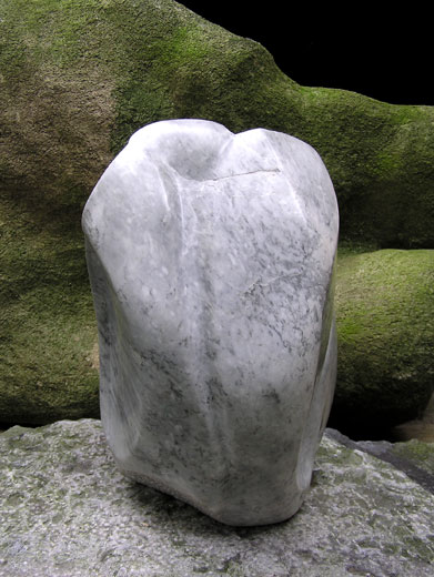 MESMERIZING - 1994 - Carrara marble - 35:25:25 cm